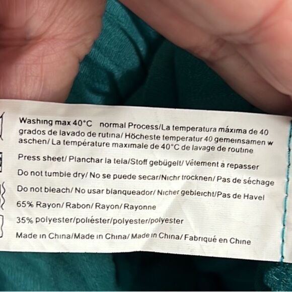 Aolro Ladies Beach Back Hollow Out Coverup in Beige NWT size small - Picture 9 of 10